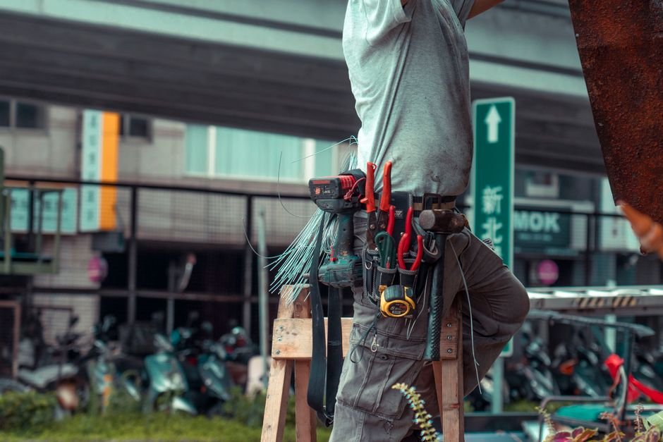 garage door repair vs replacement decision guide — Thousand Oaks CA