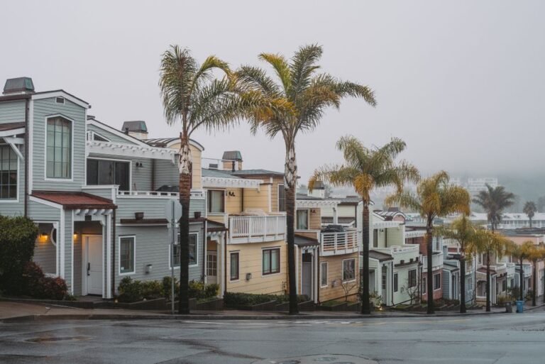 HOA garage door guidelines Thousand Oaks — Thousand Oaks CA