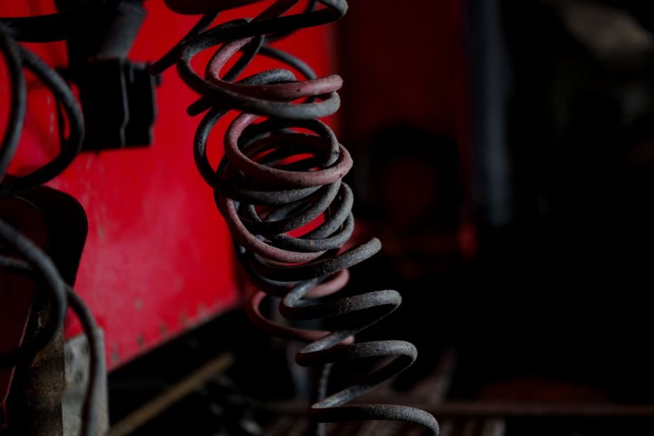 garage door spring lifespan guide — Thousand Oaks CA
